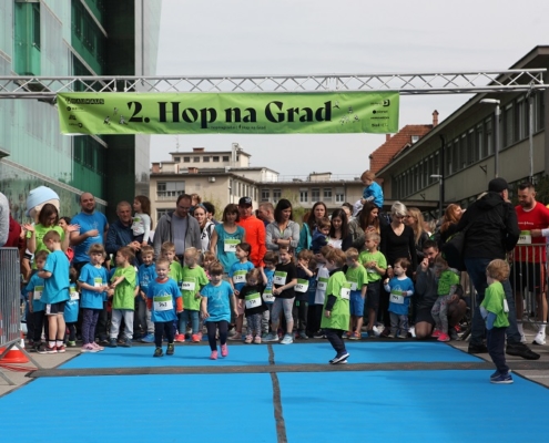2. Hop na Grad